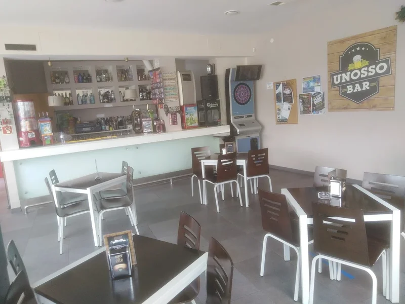Unosso bar