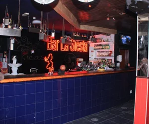 bares para beber cocktails no Santarém