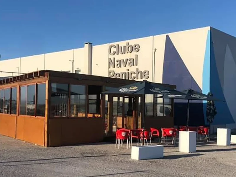 Aquarius Esplanada Bar