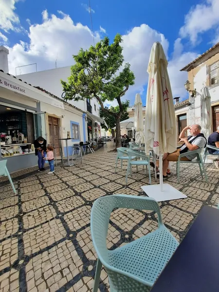 Goji Lounge Café