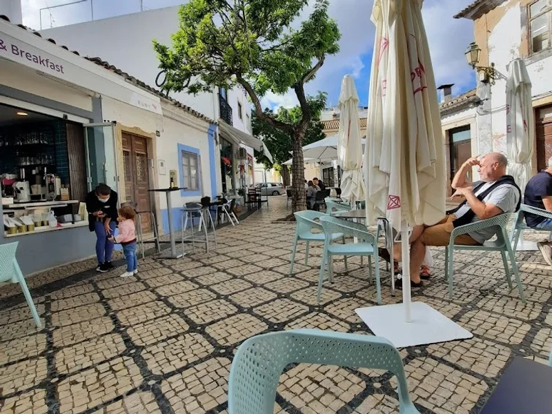 Goji Lounge Café