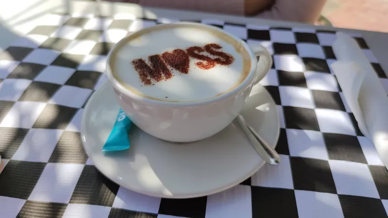 Moss - Fresh food & Coffee lab