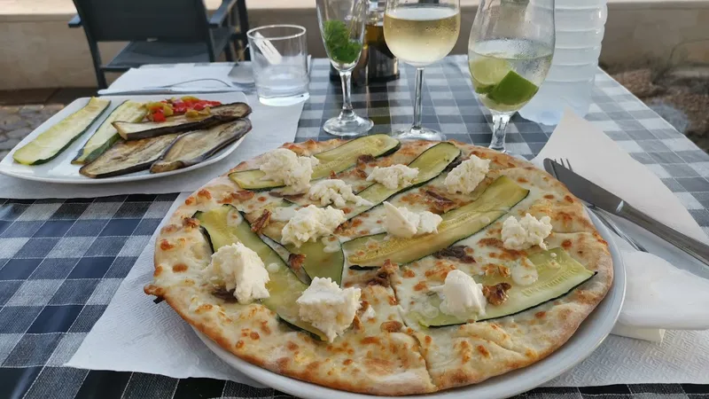 Ponte Vecchio Italian Food Pizzeria