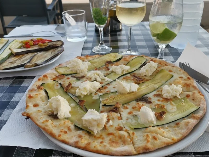 Ponte Vecchio Italian Food Pizzeria