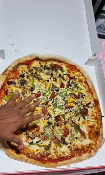 Maxi Pizza Olhão