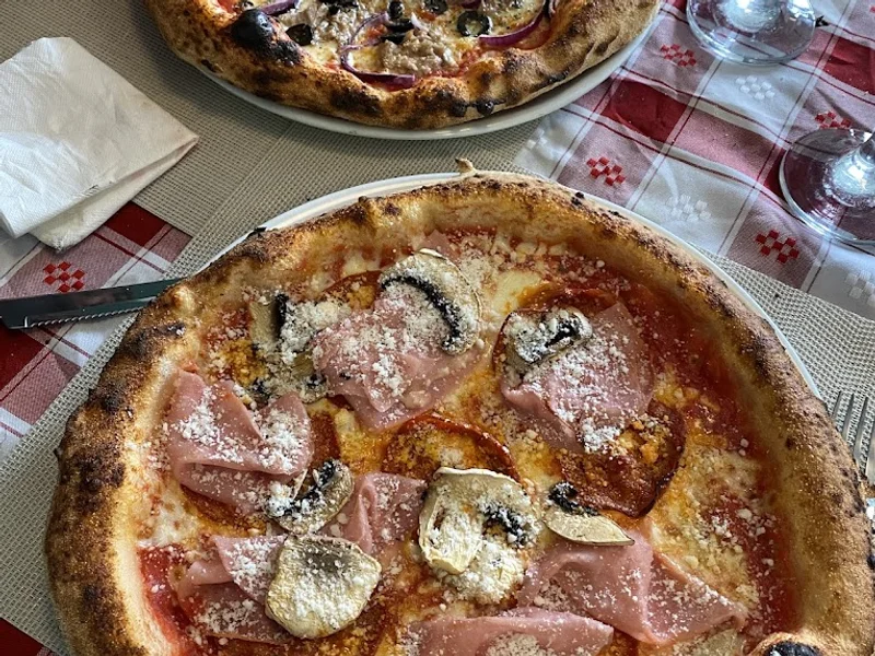 Pomodori - Pizzeria Napolitana