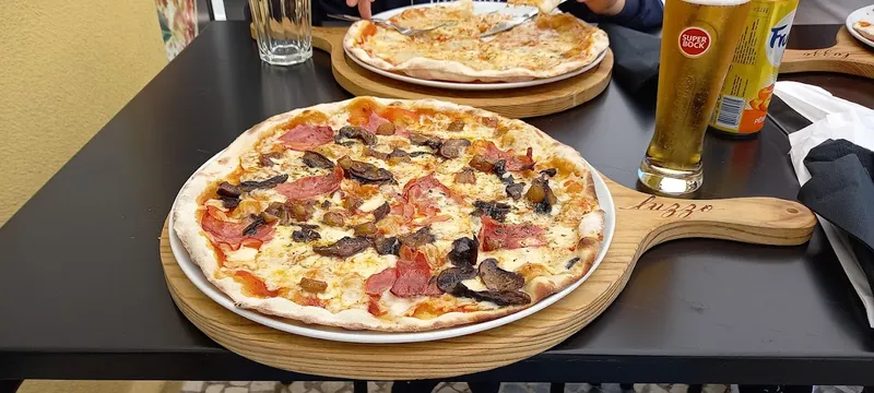 Pizzaria