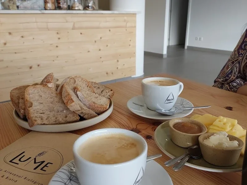 Lume - Padaria Artesanal Biológica & Bistrô