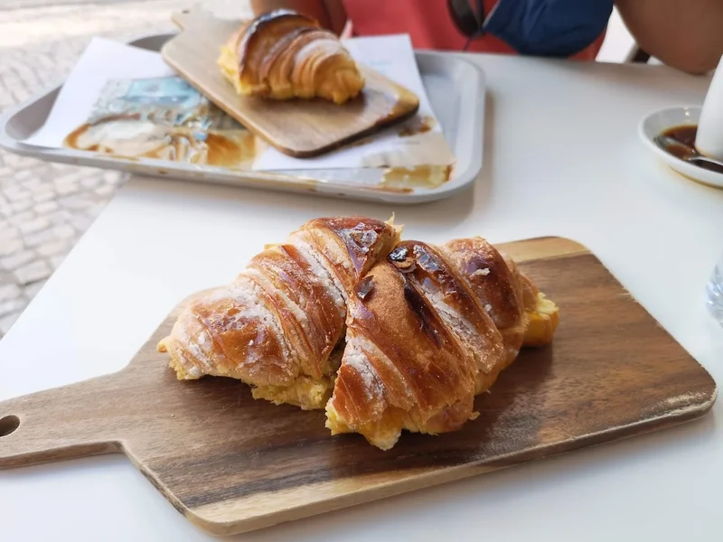 O Melhor Croissant da Minha Rua