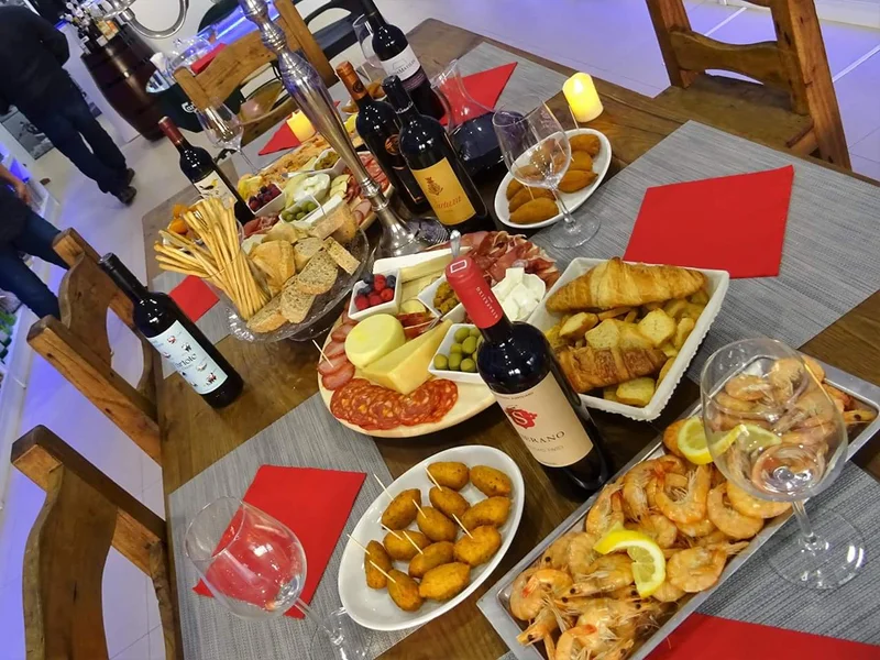 Platinum - Wine & Tapas