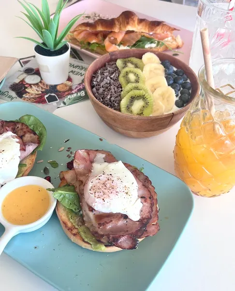 Jungle Brunch & Drinks