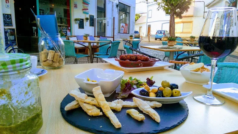 Goji Lounge Café