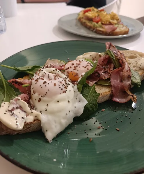 Sella Brunch