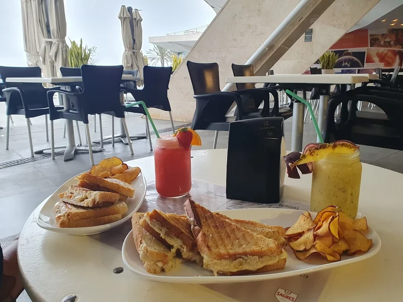 Gliese Restaurante Bar