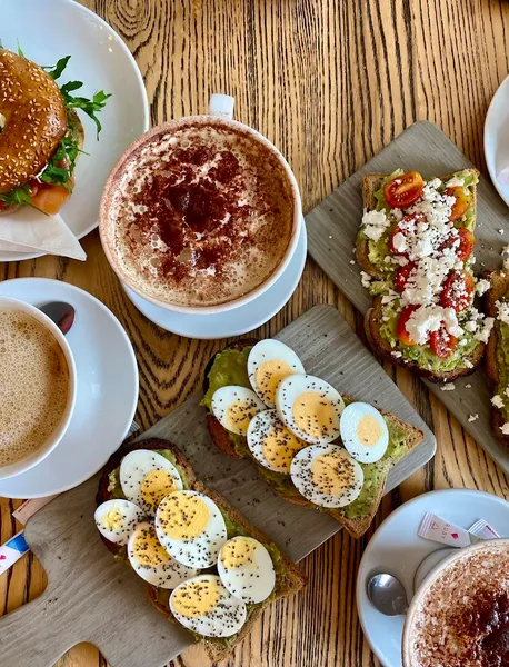 Cafetaria Puro Cake Lab