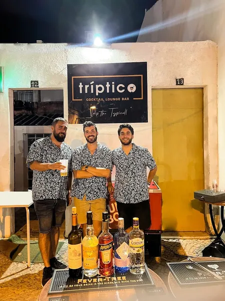 Tríptico Cocktail Lounge Bar