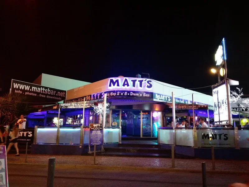 Matt's Bar
