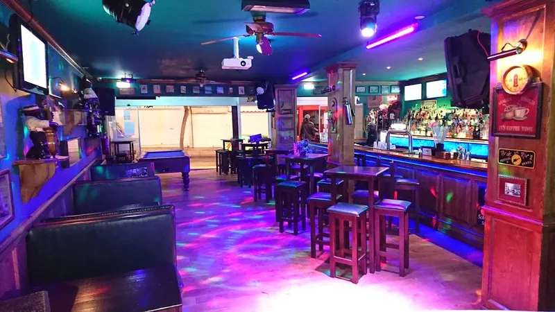 Legends Bar