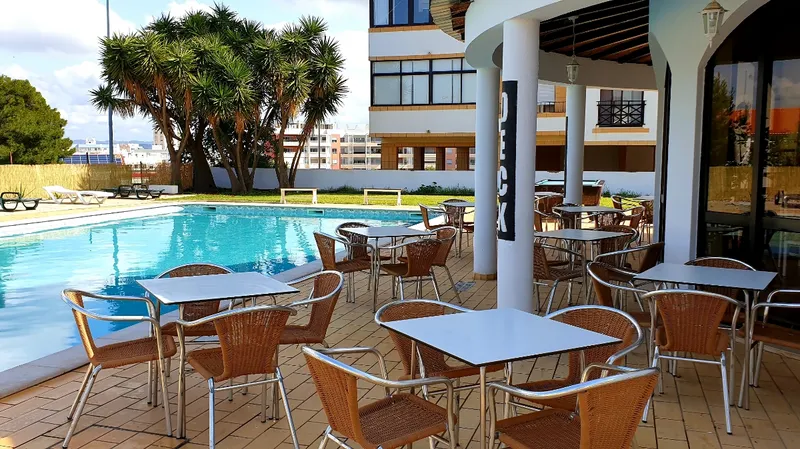 Deck Pool Bar