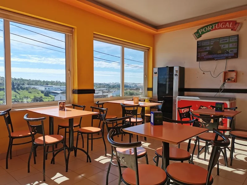 Restaurante Churrasqueira e Pastelaria Central do Chinicato