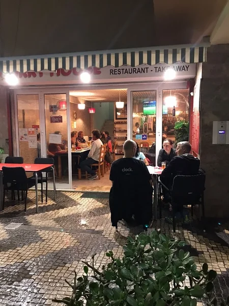 CURRY HOUSE, Indian Tandoori Restaurant & Take away