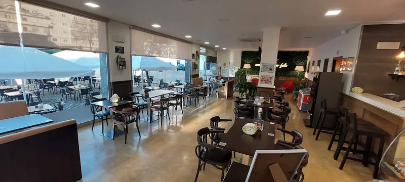 Grand Esplanada café Leiria