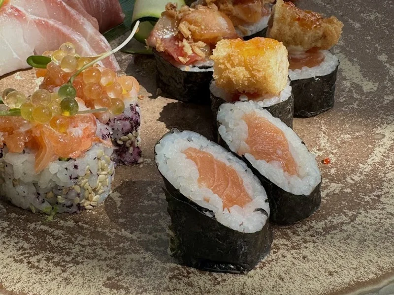 Honor Sushi & Contemporânea