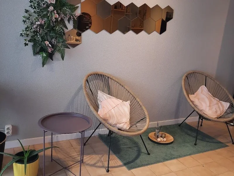 M.S ESTÉTICA (Sobrancelhas e Estética )