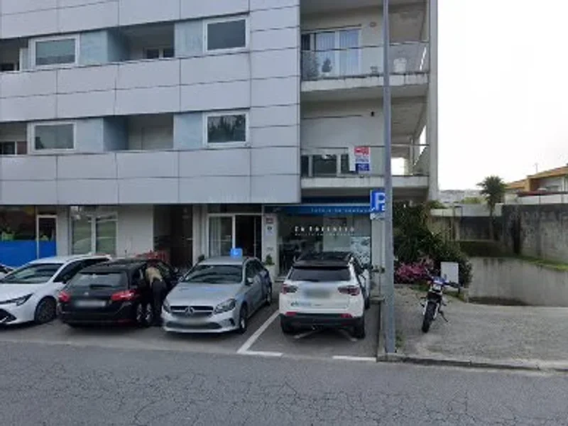 Escola de Condução Zé Ferreira - Braga