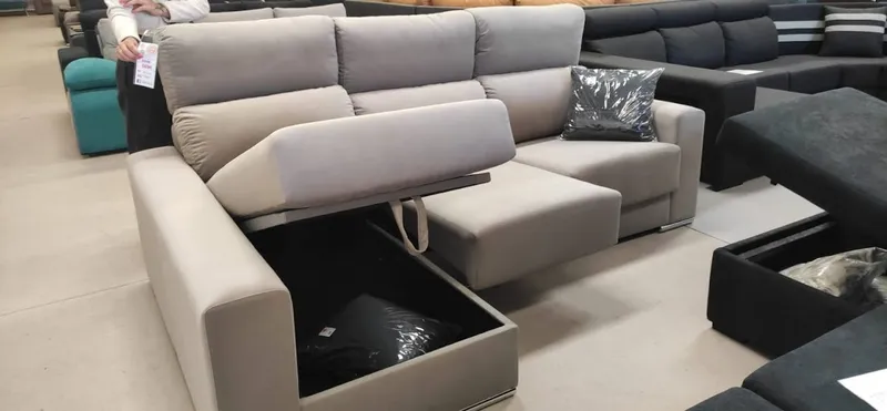Spot Sofás