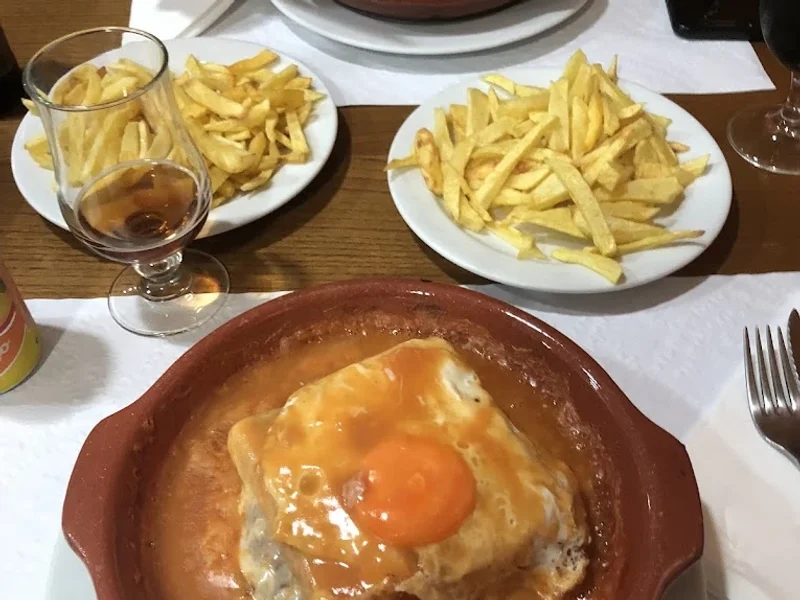Francesinhas Os Manos
