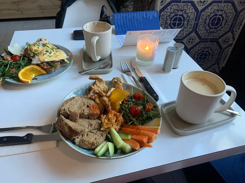 Nau Coffee - Specialty Coffee / Food / Drinks