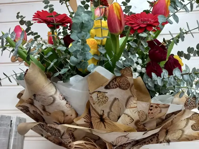 Ligia Esteves Arte Floral e Decoração