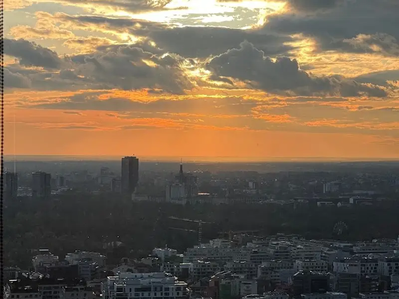 Nor Sky Casual Restaurant