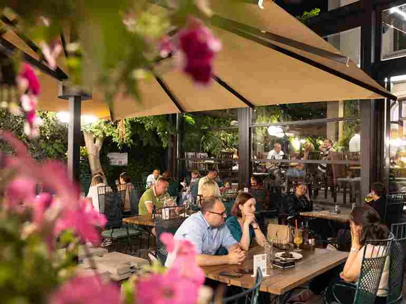 Hanu' Berarilor Casa Elena Lupescu