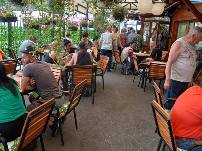 Mici Obor - Cei mai buni mici mari la Terasa PLATOU