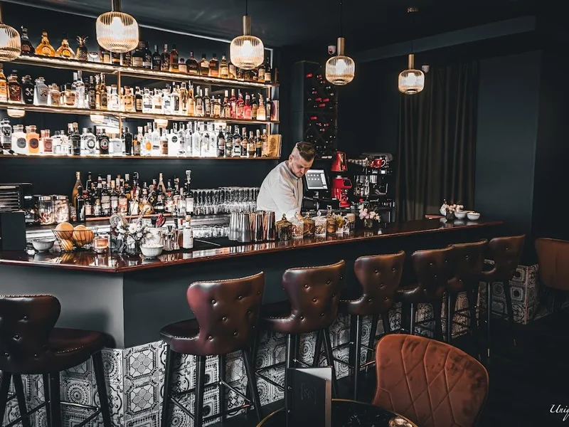 SIP Bucharest Cocktail Bar