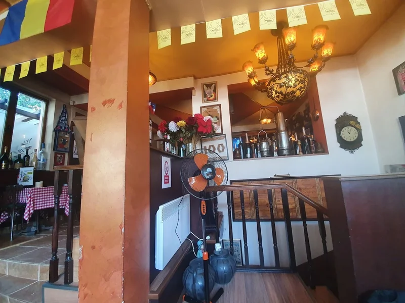 Le Parisien Bistro Bar