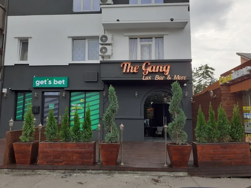 The Gang - Lux Bar & More