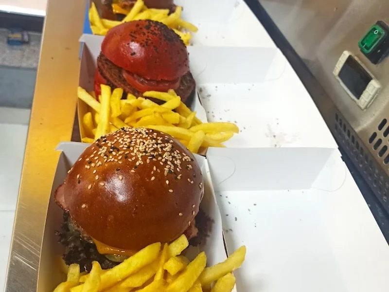 MiT - Burgărie și altele