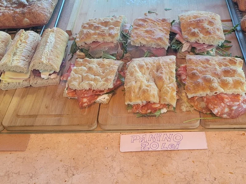 Giovinezza Coffee Shop