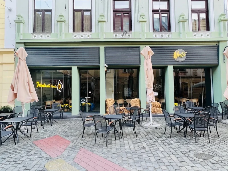 Neața Omlette Bistro