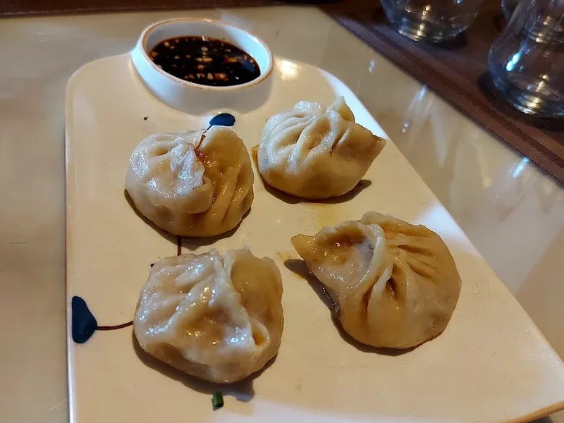 Chinese Restaurant by Li