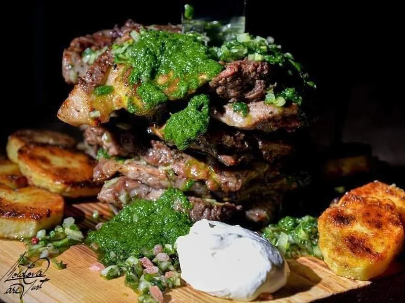 Restaurant Moldova are gust