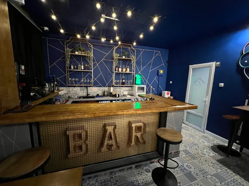BooZ Cocktail Bar