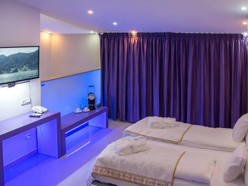 Hotel Christina Plus