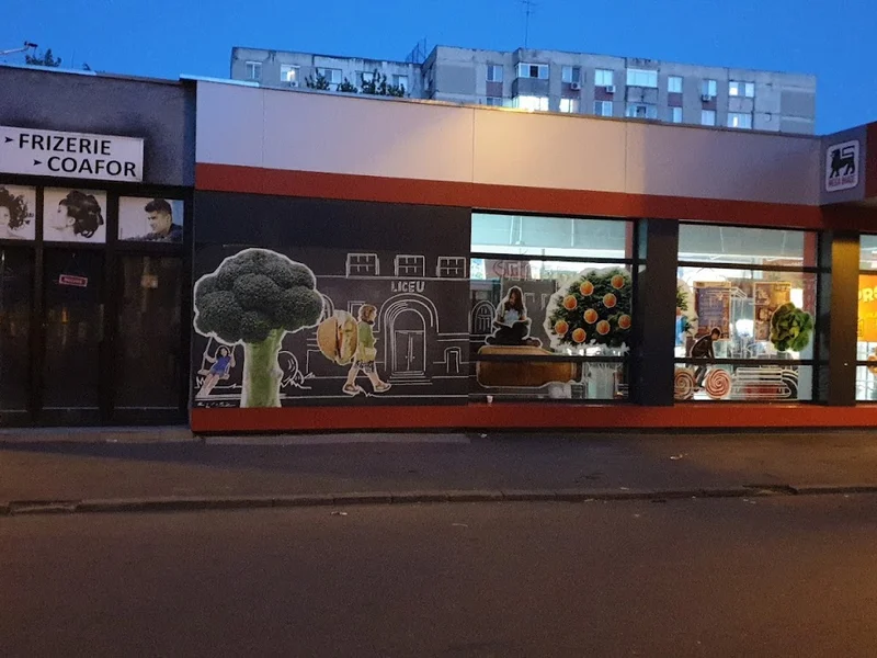 Mega Image GEORGE VALSAN