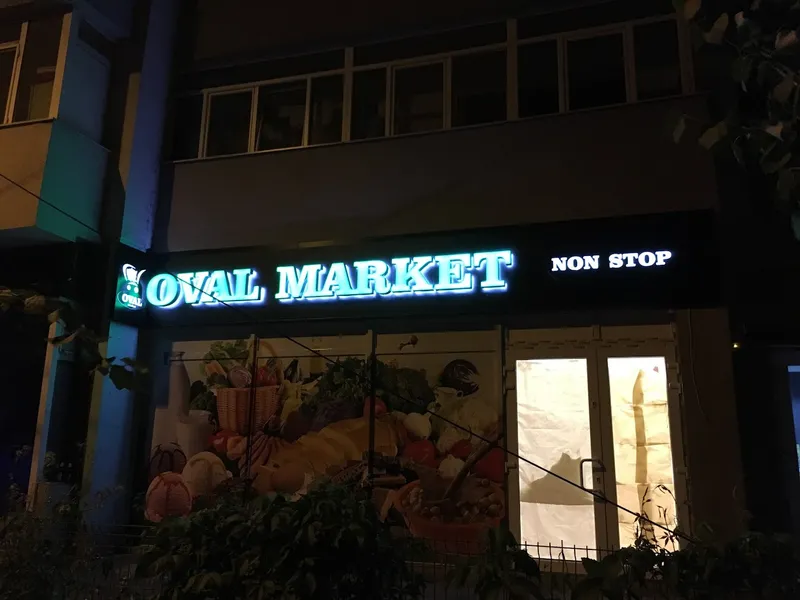 OVAL MARKET