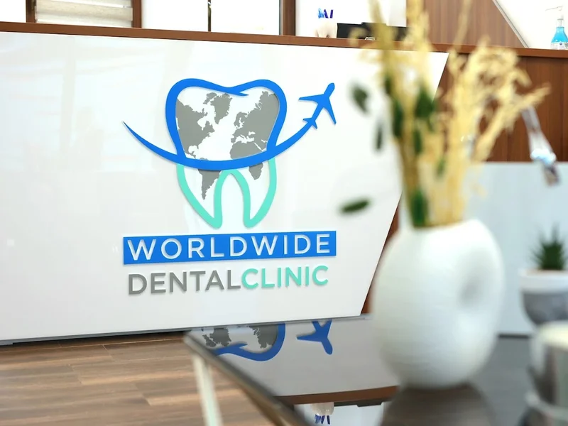 Worldwide Dental Clinic | Clinica dentara București - Fatete dentare - Dinți ficsi in 24h- Albire dentara