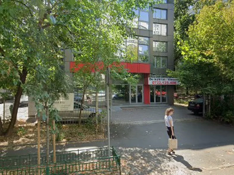 Clinica Dr. Brindas - Cabinet Stomatologic Uverturii, Militari. Implant Dentar, Fatete Dentare, Estetica Dentara Militari